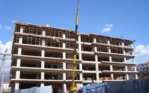 Rritja e cilesise dhe sigurise se ndertimeve: Miratohen dy projektligjet